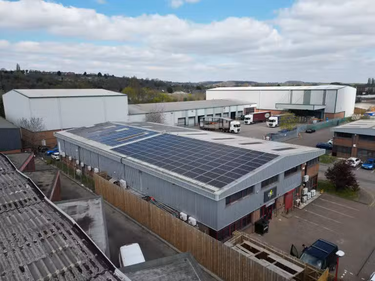 how many kwh does a pv panel produce